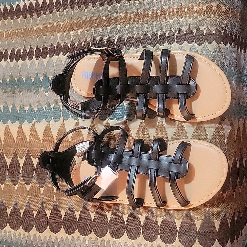 Kids sandals